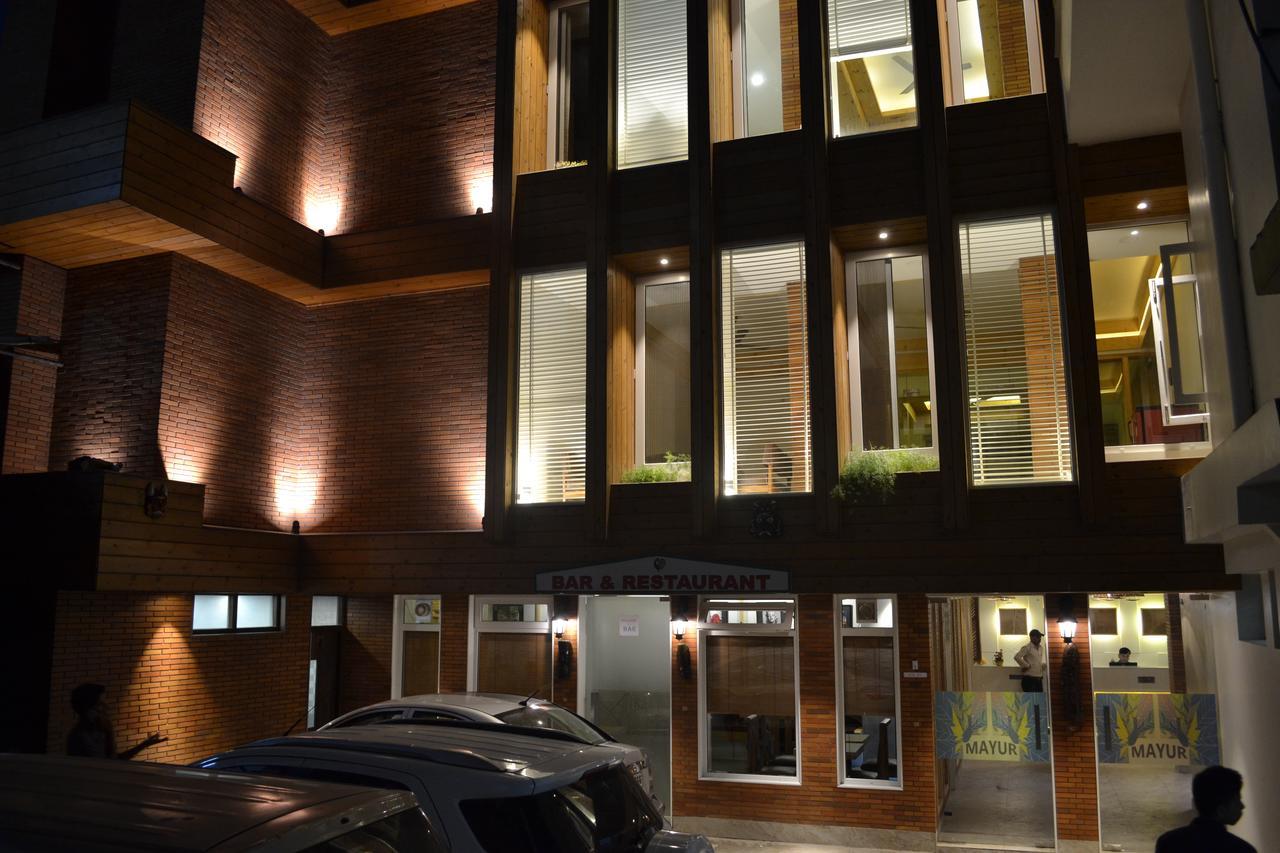 Mayur Hotel Bar And Restaurant ชิมลา ภายนอก รูปภาพ