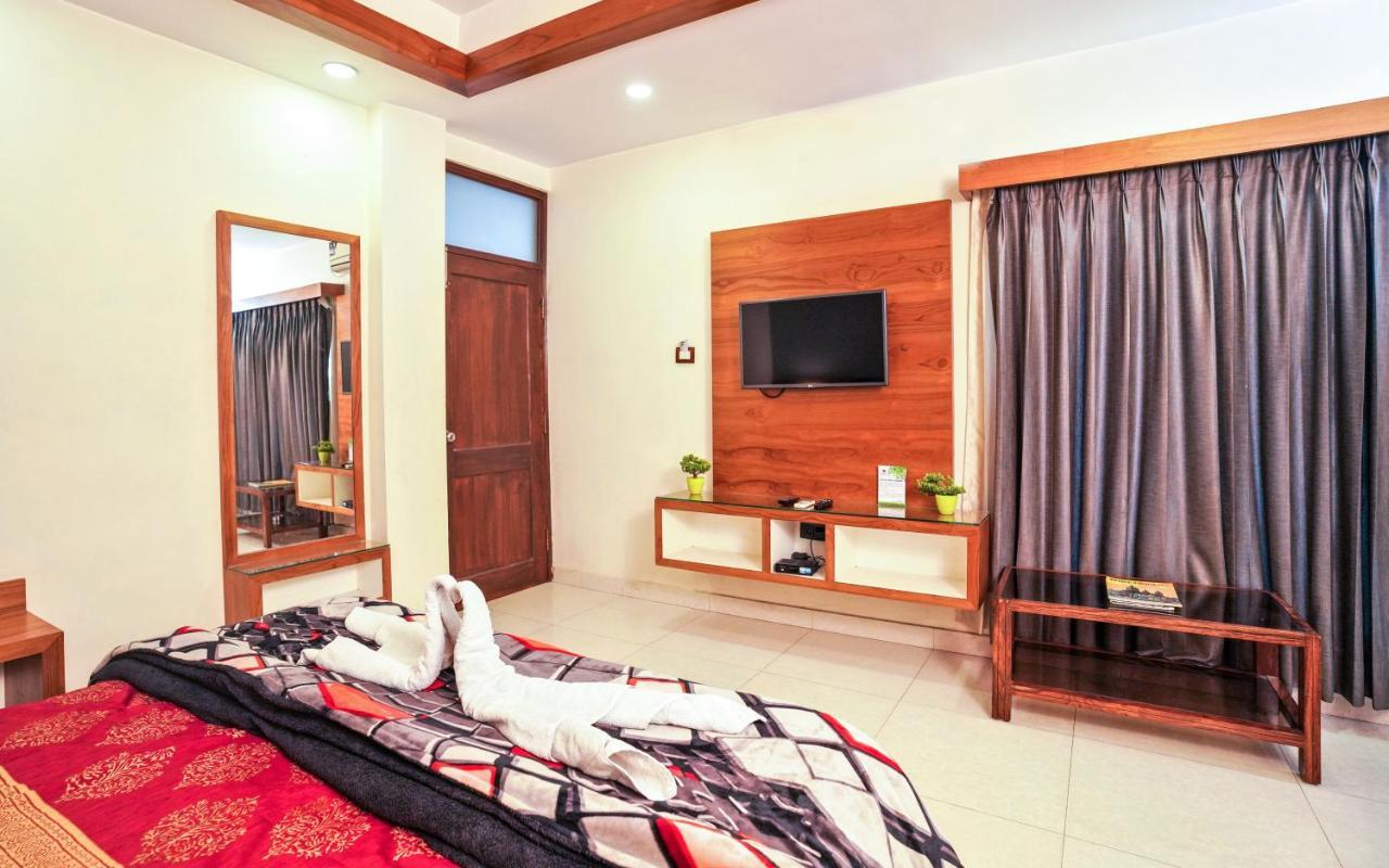Mayur Hotel Bar And Restaurant ชิมลา ภายนอก รูปภาพ