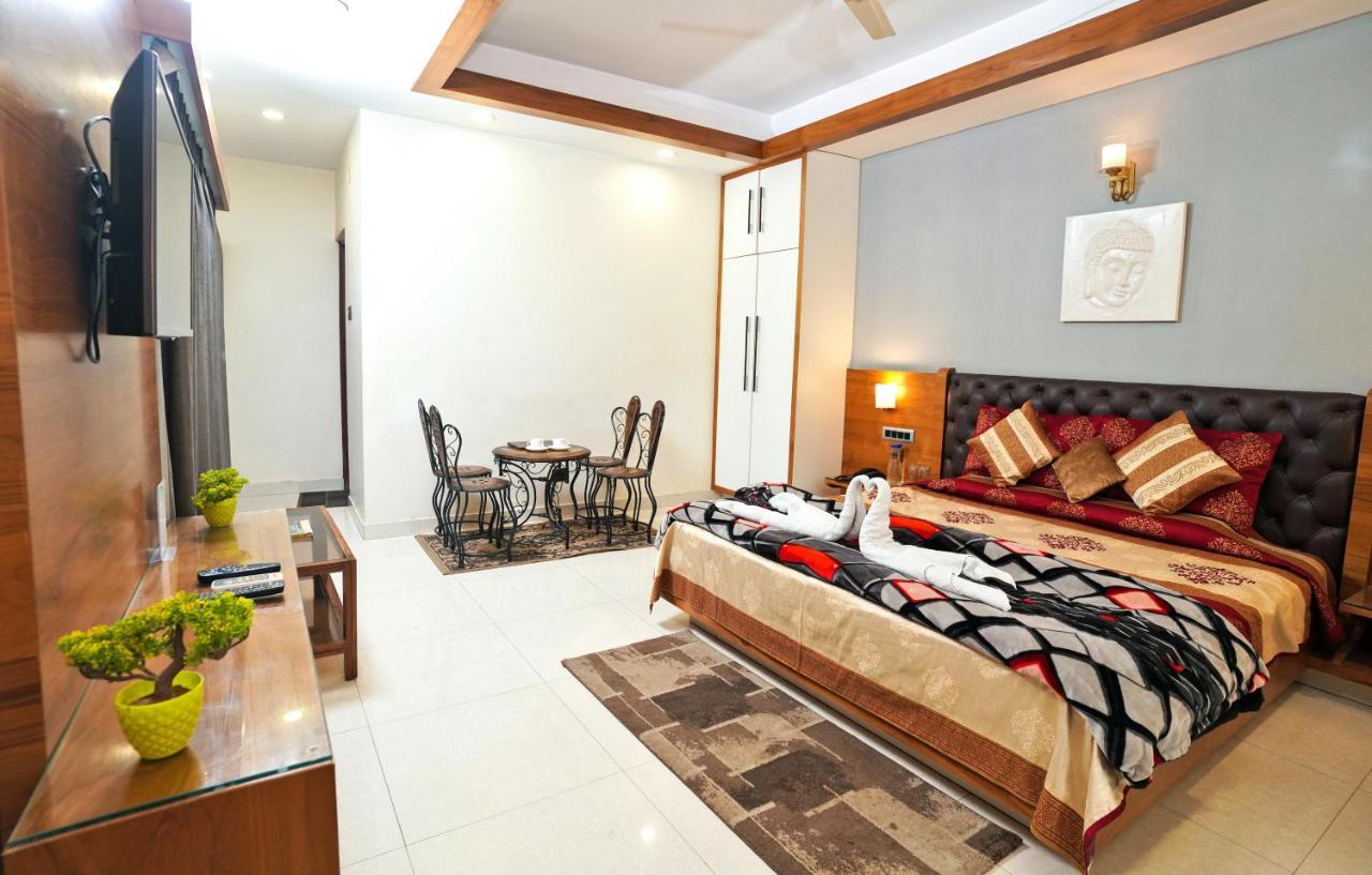 Mayur Hotel Bar And Restaurant ชิมลา ภายนอก รูปภาพ