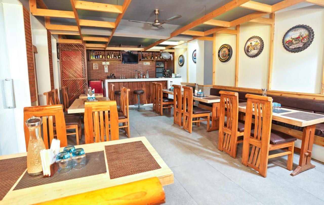 Mayur Hotel Bar And Restaurant ชิมลา ภายนอก รูปภาพ