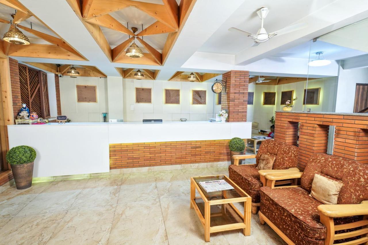 Mayur Hotel Bar And Restaurant ชิมลา ภายนอก รูปภาพ